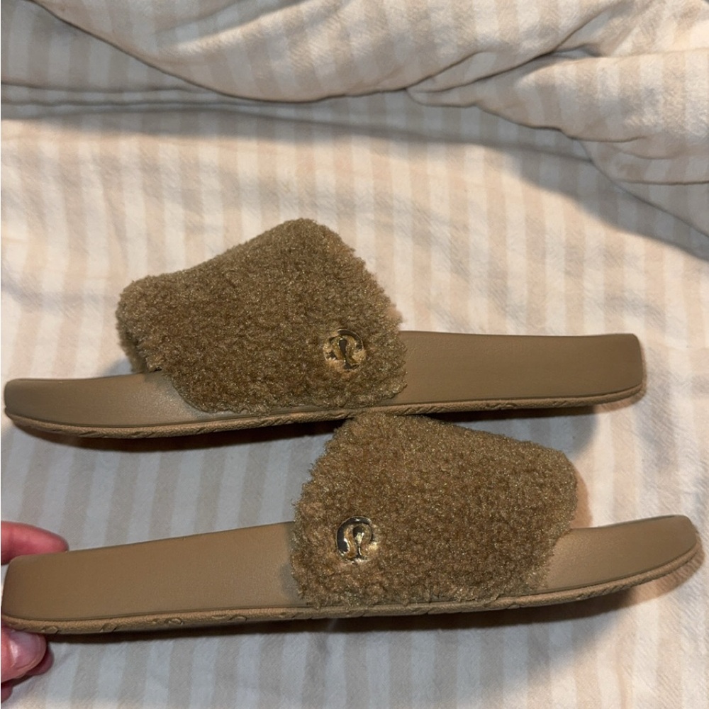 Lululemon Athletica Brown Faux-Sherpa Slide Sandals - Picture 4 of 8